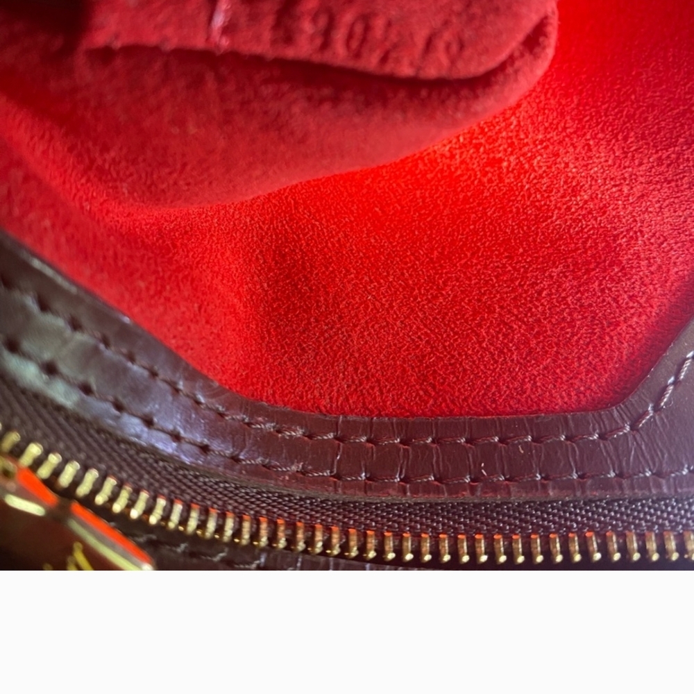 Louis Vuitton Hampsted Shoulder Bag - Picture 7 of 13